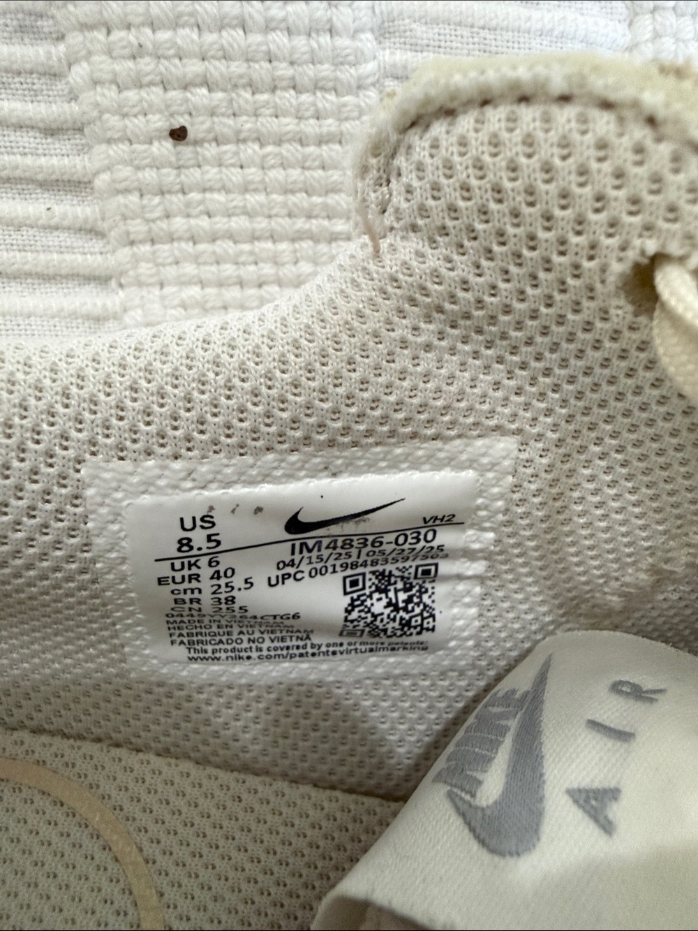 Nike Women’s Air Max Sneakers in Beige and Cream - Picture 5 of 6